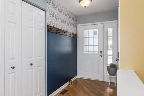 1120 Stonegate Rd, Algonquin, IL 60102 photo 3