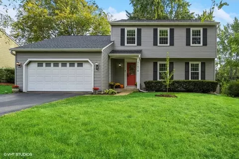 1316 Hill Rd, Geneva, IL 60134