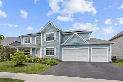 678 Slate Run Dr, Elgin, IL 60124