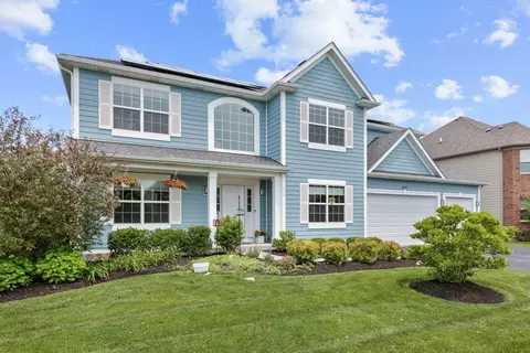 678 Slate Run Dr, Elgin, IL 60124 photo 2