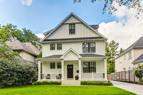 221 Fuller Rd, Hinsdale, IL 60521