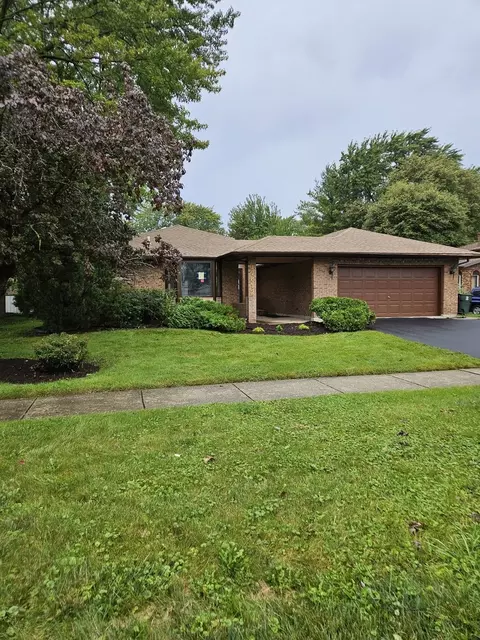 17612 Wright St, Lansing, IL 60438 photo 2