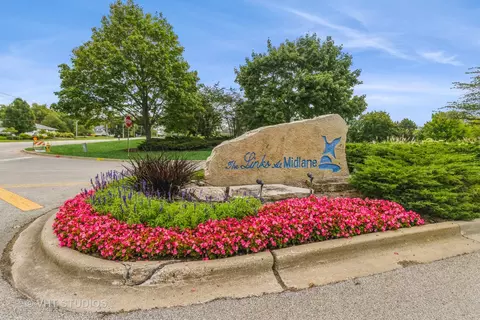 3060 N Southern Hills Dr, Wadsworth, IL 60083