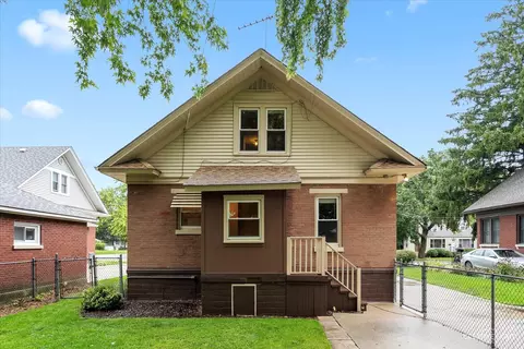 777 Buckeye St, Elgin, IL 60123 photo 17