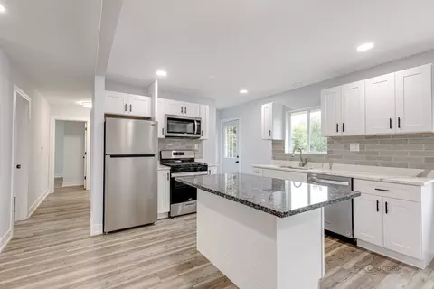 424 Emmerson Ave, Itasca, IL 60143 photo 12