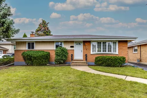 424 Emmerson Ave, Itasca, IL 60143