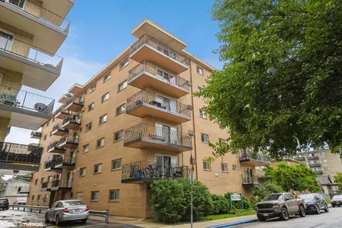7432 Washington St #407, Forest Park, IL 60130