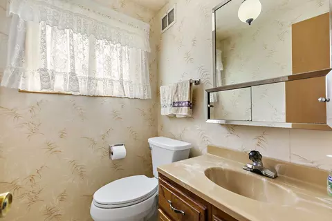 945 Blaze Trl, Wheeling, IL 60090 photo 11