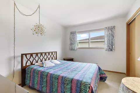 945 Blaze Trl, Wheeling, IL 60090 photo 17