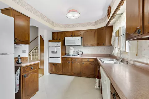 945 Blaze Trl, Wheeling, IL 60090 photo 10