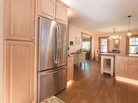 120 S Hickory Ave, Bartlett, IL 60103 photo 5