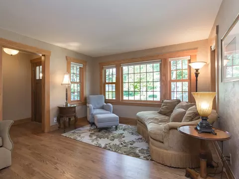 120 S Hickory Ave, Bartlett, IL 60103 photo 11