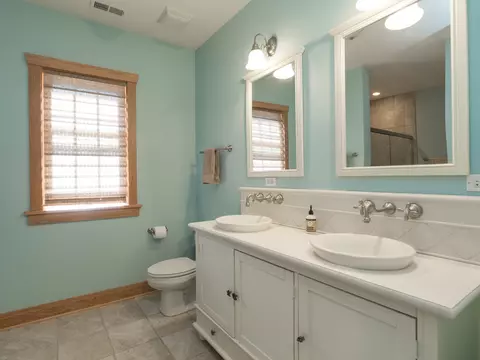 120 S Hickory Ave, Bartlett, IL 60103 photo 23