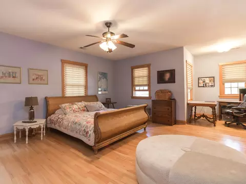 120 S Hickory Ave, Bartlett, IL 60103 photo 13