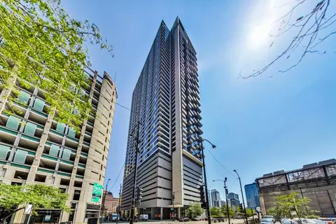 235 W Van Buren St #4615, Chicago, IL 60607