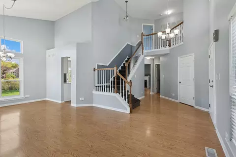 969 Tallgrass Dr, Bartlett, IL 60103 photo 5