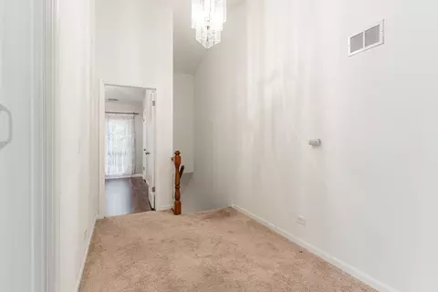 481 Nicole Dr #A, Bartlett, IL 60103 photo 9