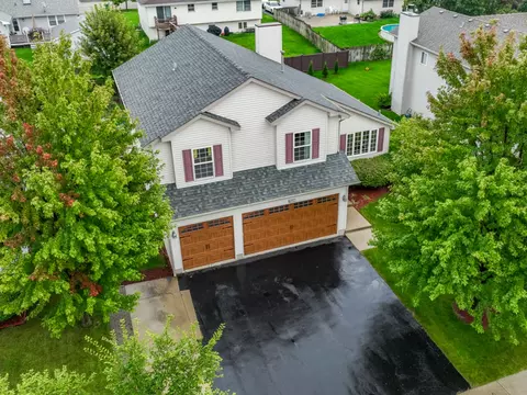 2506 Clear Creek Dr, Plainfield, IL 60586 photo 2