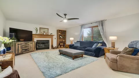 604 Commander Pl, Belvidere, IL 61008 photo 10