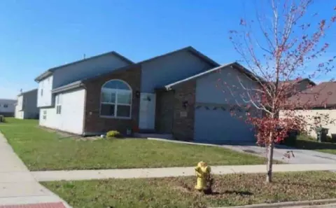 14954 Whipple Ave, Markham, IL 60428 photo 2