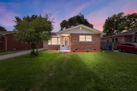 712 Campbell Ave, Chicago Heights, IL 60411