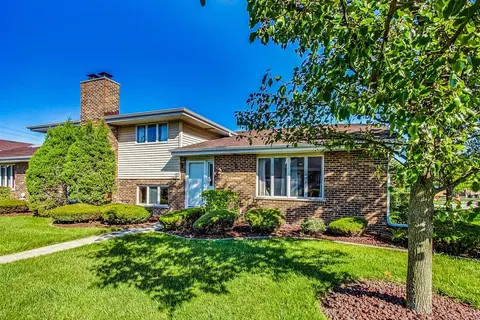 7300 W 154th St #40, Orland Park, IL 60462