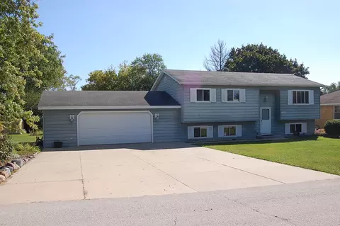 3217 Cornell Rd, Waukegan, IL 60087