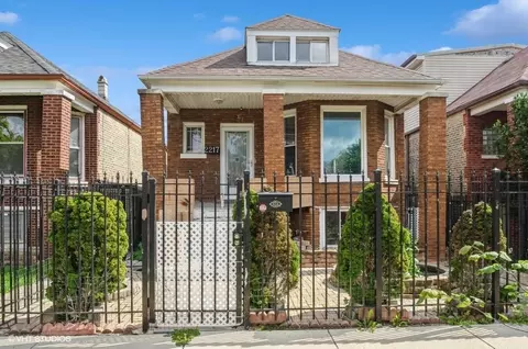 2217 N Karlov Ave, Chicago, IL 60639