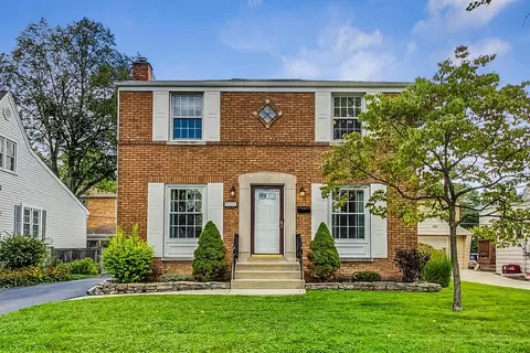 823 Homestead Rd, La Grange Park, IL 60526