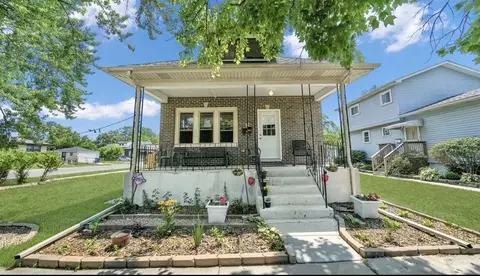 625 Frances St, Phoenix, IL 60426
