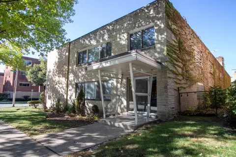 1008 Washington Blvd #8, Oak Park, IL 60302
