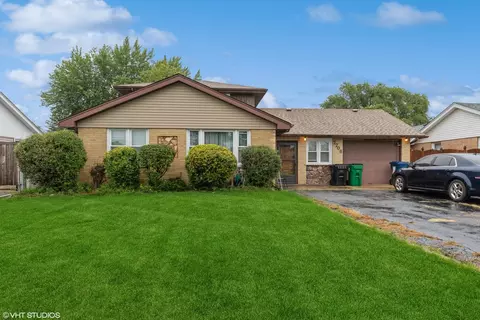 7708 W 81st St, Bridgeview, IL 60455