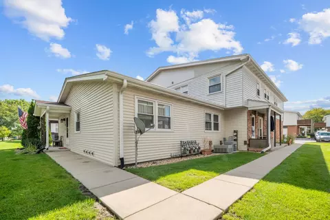 19504 115th Ave #B, Mokena, IL 60448