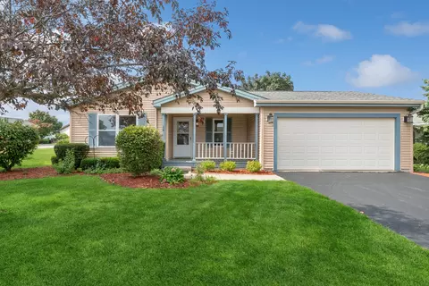 1 Hialeah Ct, Grayslake, IL 60030