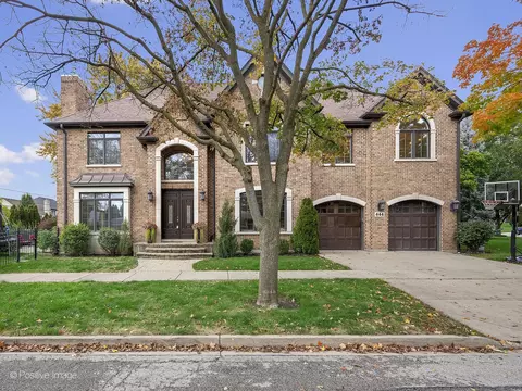 444 W Verret St, Elmhurst, IL 60126