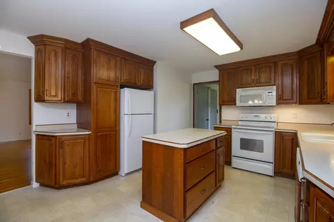 19 Durell Dr, Kankakee, IL 60901 photo 6