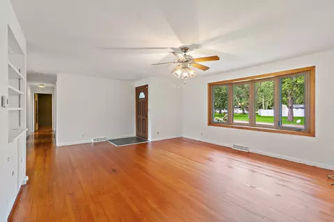 19 Durell Dr, Kankakee, IL 60901 photo 2