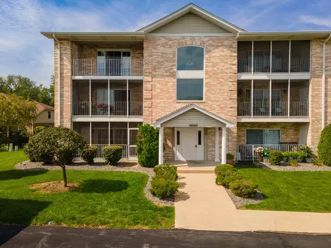 16060 Crystal Creek Dr #3A, Orland Park, IL 60462