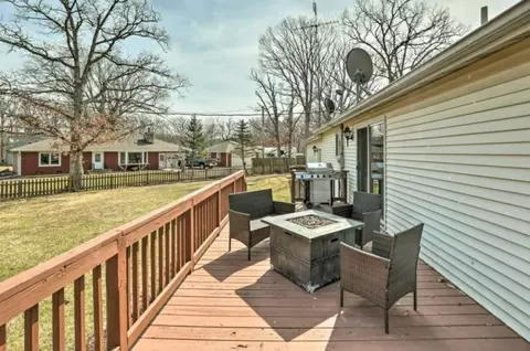 2598 E 1069th Rd, Ottawa, IL 61350 photo 2