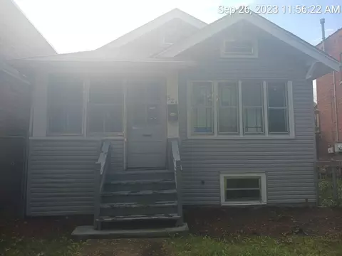521 W 111th St, Chicago, IL 60628