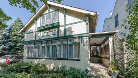7215 N Ridge Blvd, Chicago, IL 60645