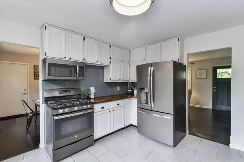 220 N Williston St, Wheaton, IL 60187 photo 4