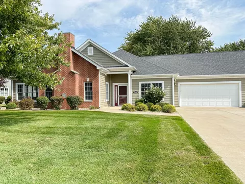 704 Arbor Pkwy #A, Bourbonnais, IL 60914