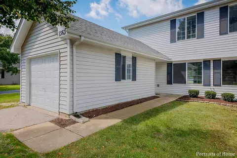 1363 Andover Dr, Aurora, IL 60504