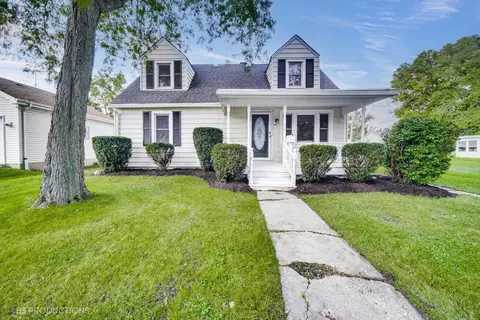 1608 Wood St, Crete, IL 60417