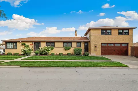 8953 S Richmond Ave, Evergreen Park, IL 60805