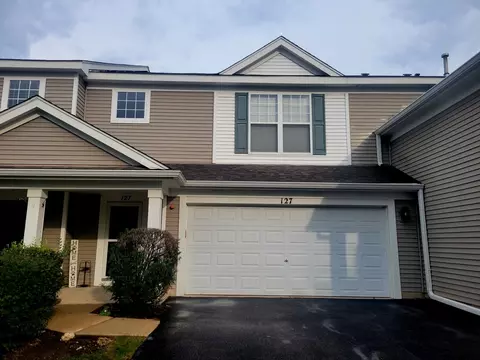 127 Schneider Ct, North Aurora, IL 60542