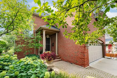 306 Grandview Ave, Glen Ellyn, IL 60137