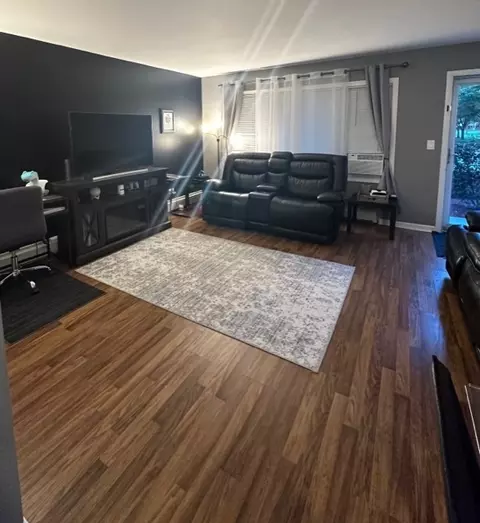 165 Dover Dr #9, Des Plaines, IL 60018 photo 3