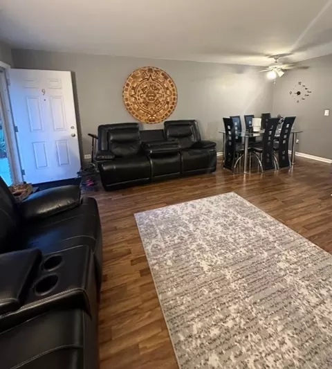 165 Dover Dr #9, Des Plaines, IL 60018 photo 4